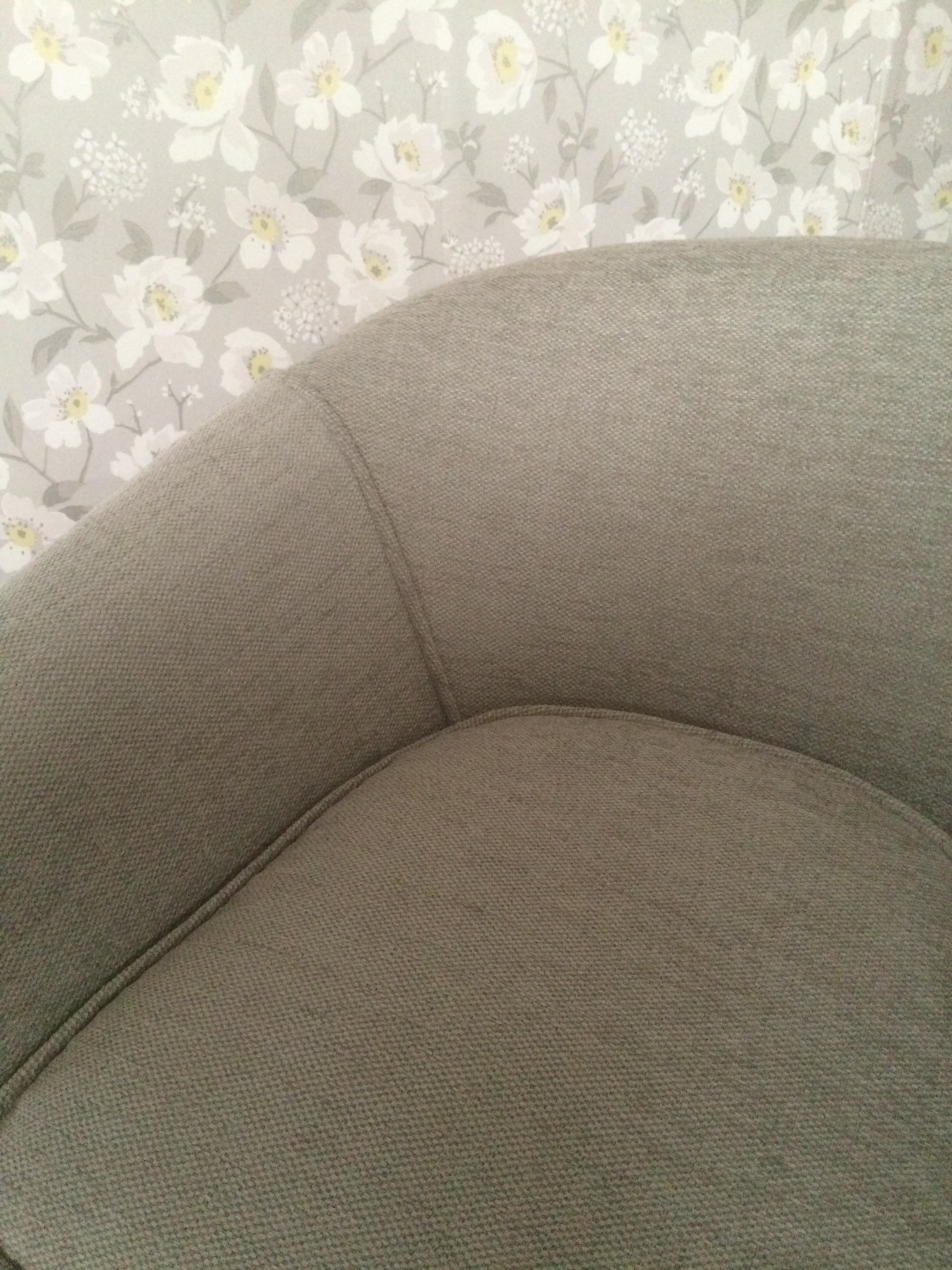 Finished Tub Chair Close Up
